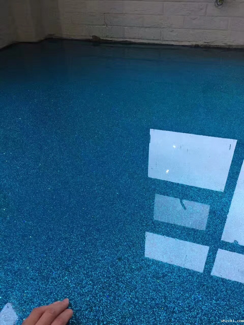 环氧自流平浮动彩砂地坪